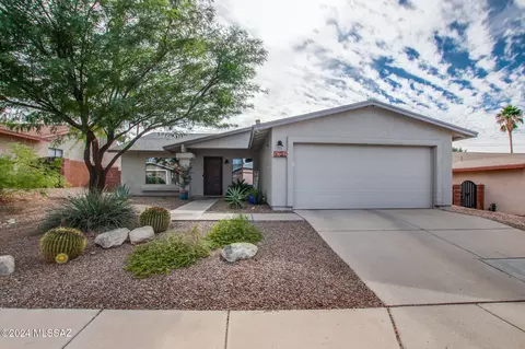 4751 Juneberry Ln, Tucson, AZ 85742