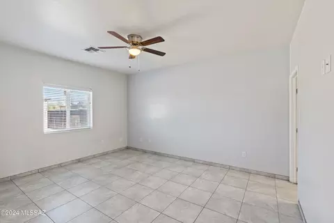 Living - 807 E 34th St, Tucson, AZ 85713 photo 2 of 5