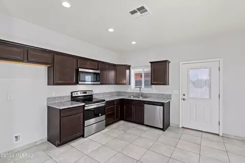 Kitchen - 807 E 34th St, Tucson, AZ 85713 photo 2 of 4