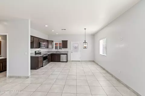 Entry Way - 807 E 34th St, Tucson, AZ 85713 photo 2 of 2