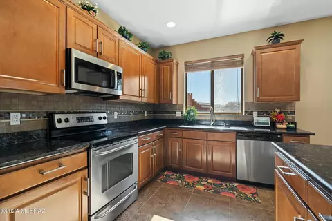 7464 E Fair Meadows Loop, Tucson, AZ 85756 photo 12