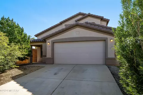 7464 E Fair Meadows Loop, Tucson, AZ 85756 photo 2