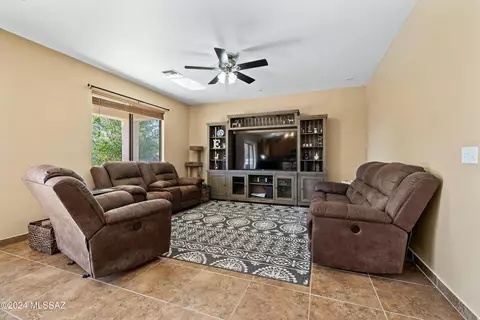 7464 E Fair Meadows Loop, Tucson, AZ 85756 photo 13