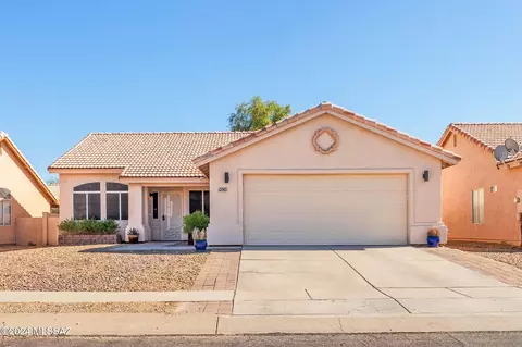 9030 N Yellow Moon Dr, Tucson, AZ 85743