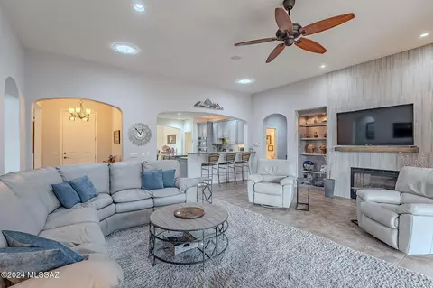 31805 S Misty Basin Rd, Oracle, AZ 85623