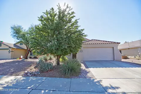 7663 W August Moon Pl, Tucson, AZ 85743