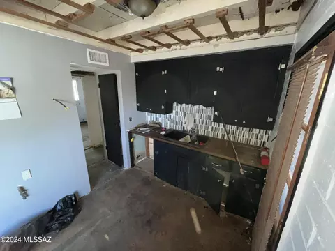 Kitchen - 6756 S Downing Ave, Tucson, AZ 85756 photo 1 of 1