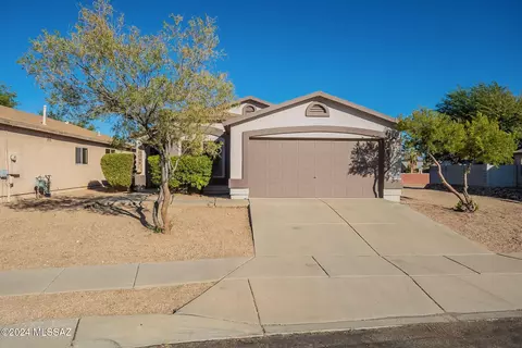 10099 E Sunset Meadow Pl, Tucson, AZ 85747