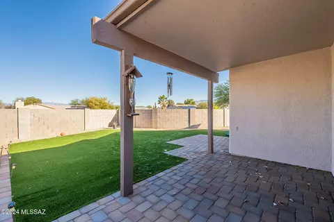Exterior - 10099 E Sunset Meadow Pl, Tucson, AZ 85747 photo 4 of 10