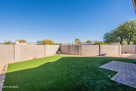 Exterior - 10099 E Sunset Meadow Pl, Tucson, AZ 85747 photo 5 of 10