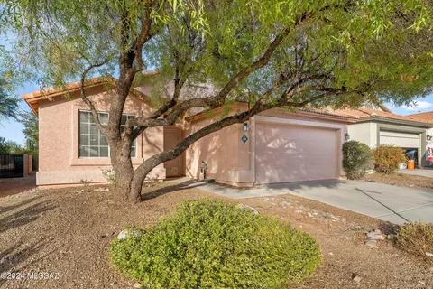 3516 W Camino De Urania, Tucson, AZ 85741