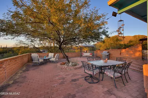 Exterior - 140 E Cambridge Dr, Tucson, AZ 85704 photo 5 of 10