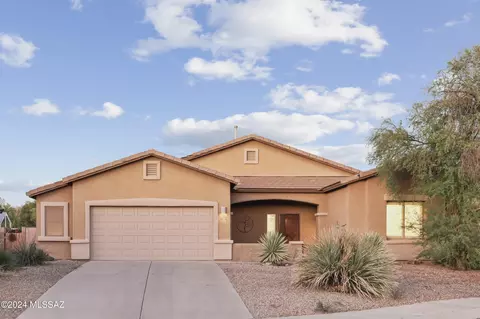 12470 N Stone Ring Dr, Marana, AZ 85653