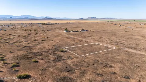 1 16 Acres Mockingbird Rd #20, Pearce, AZ 85625 photo 2