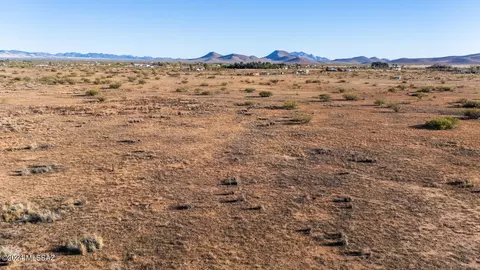 1 16 Acres Mockingbird Rd #20, Pearce, AZ 85625 photo 4