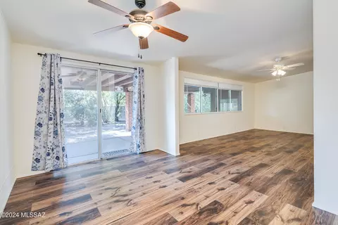 Living - 7442 E Montecito Dr, Tucson, AZ 85710 photo 6 of 10