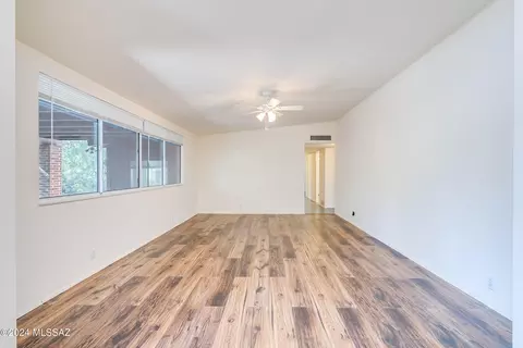 Living - 7442 E Montecito Dr, Tucson, AZ 85710 photo 7 of 10