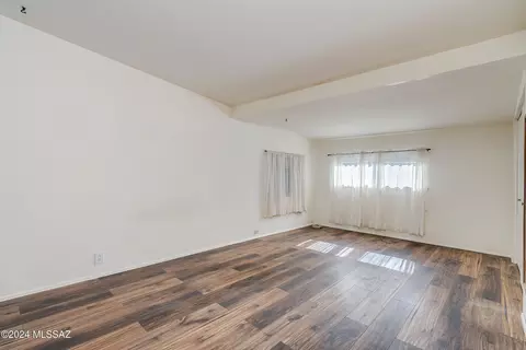 Living - 7442 E Montecito Dr, Tucson, AZ 85710 photo 10 of 10