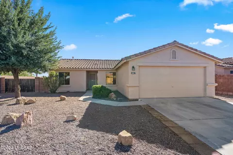 2501 W Brandy Crest Dr, Tucson, AZ 85713