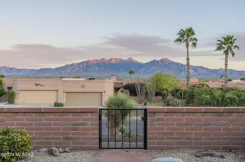 3861 S Via Del Tejedor, Green Valley, AZ 85622