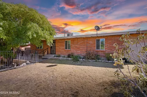 815 W Bitt Pl, Nogales, AZ 85621