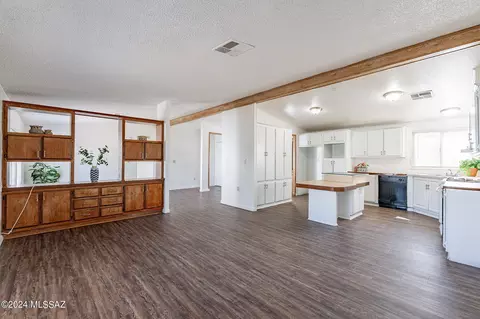10816 W Anthony Dr, Tucson, AZ 85743