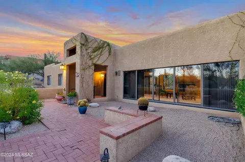 8561 E Tourmaline Dr, Tucson, AZ 85750