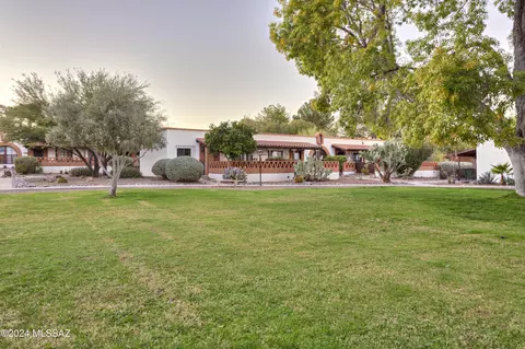 232 S Paseo Pena #A, Green Valley, AZ 85614