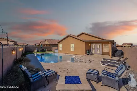 6330 S Nightjar Ln, Tucson, AZ 85757
