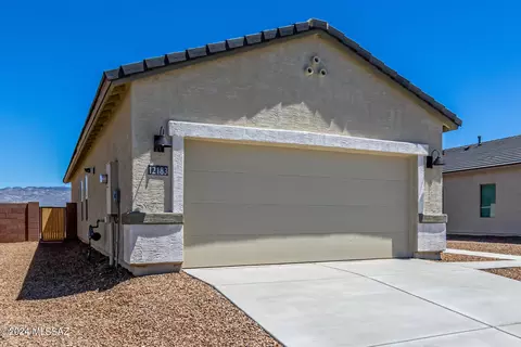 10495 W Thetford Ln, Marana, AZ 85653