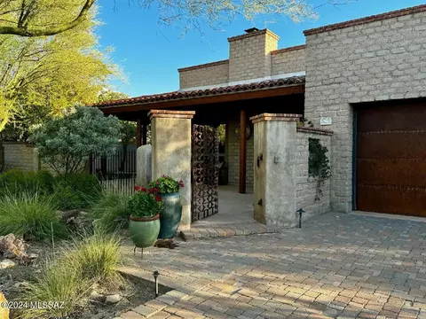11770 N Adobe Village Pl, Marana, AZ 85658