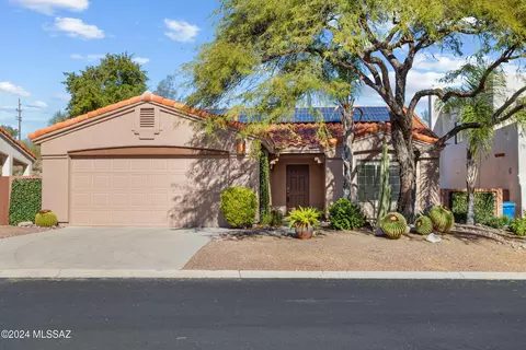 1040 W Possum Creek Ln, Tucson, AZ 85737