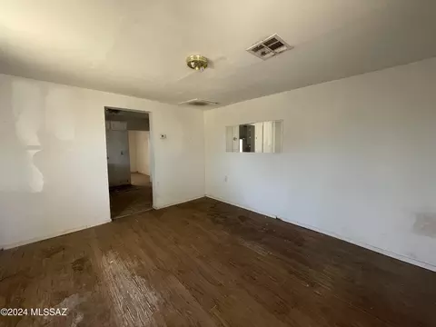 1214 E 26th St, Tucson, AZ 85713 photo 5
