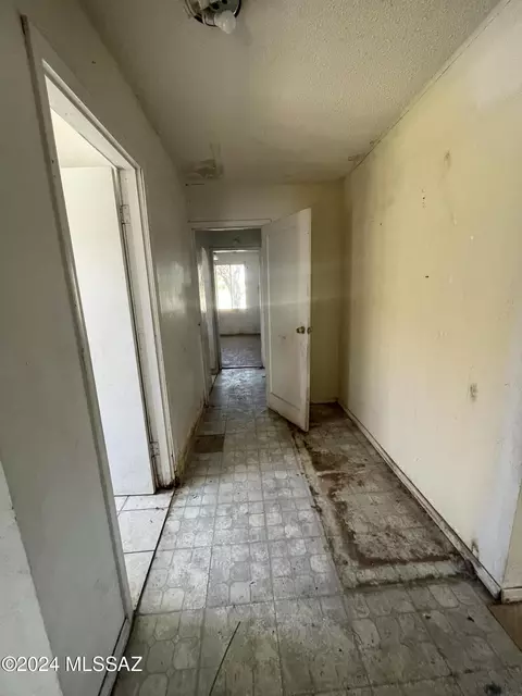 1214 E 26th St, Tucson, AZ 85713 photo 8