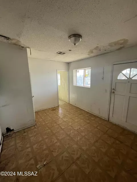 1214 E 26th St, Tucson, AZ 85713 photo 12