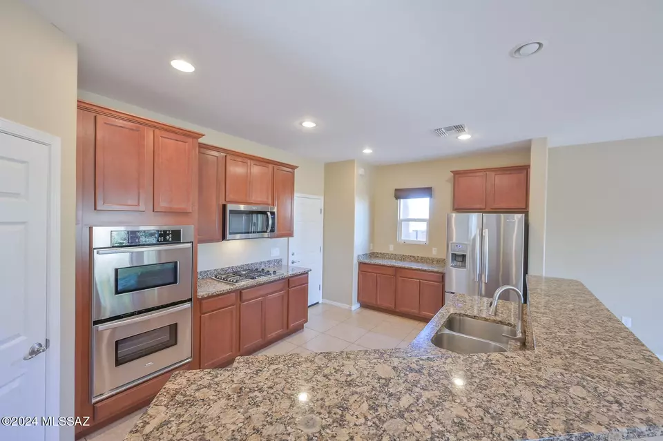 Kitchen - 743 S Harry P Stagg Dr, Vail, AZ 85641 photo 1 of 6