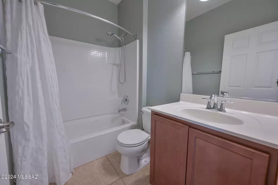Bath - 743 S Harry P Stagg Dr, Vail, AZ 85641 photo 5 of 5