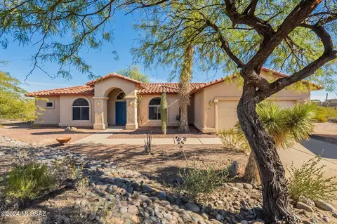 2056 N El Moraga Dr, Tucson, AZ 85745