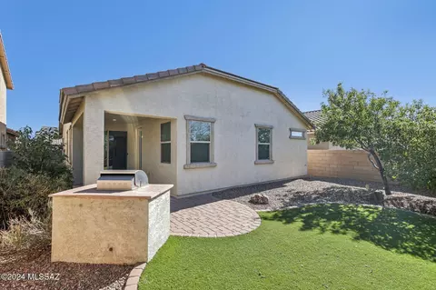 Exterior - 11303 E Squash Blossom Loop, Tucson, AZ 85747 photo 5 of 7