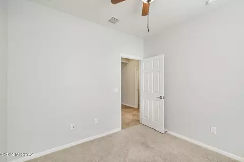 Bedroom - 11303 E Squash Blossom Loop, Tucson, AZ 85747 photo 6 of 8