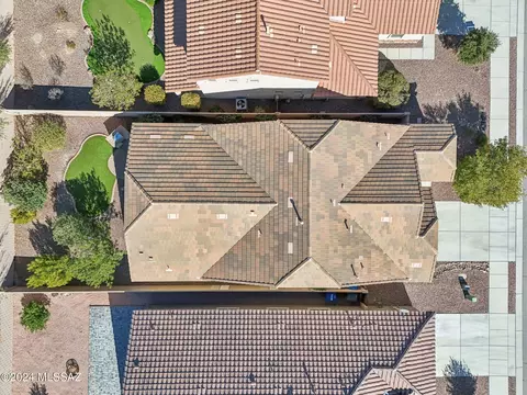 View/Area - 11303 E Squash Blossom Loop, Tucson, AZ 85747 photo 2 of 3