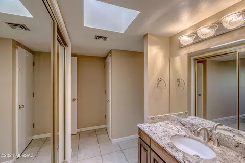 Bath - 7827 E 4th St, Tucson, AZ 85710 photo 6 of 7
