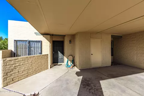 Exterior - 7827 E 4th St, Tucson, AZ 85710 photo 3 of 10