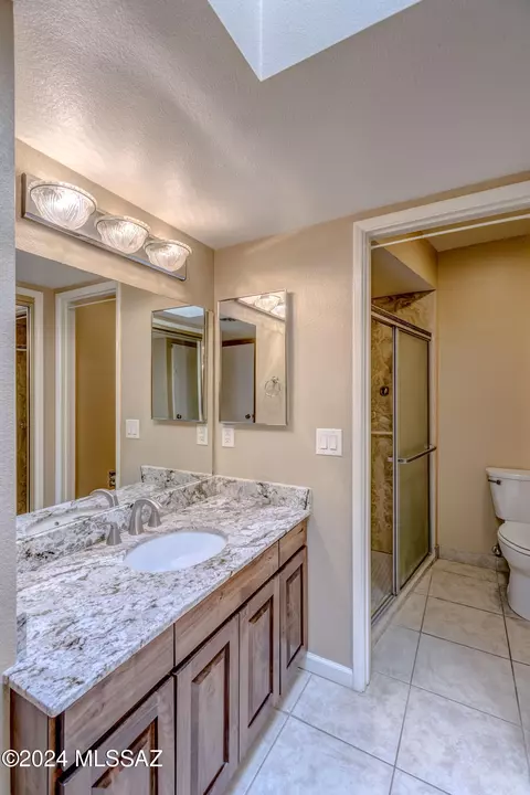 Bath - 7827 E 4th St, Tucson, AZ 85710 photo 7 of 7