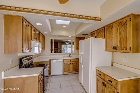 Kitchen - 7827 E 4th St, Tucson, AZ 85710 photo 1 of 3