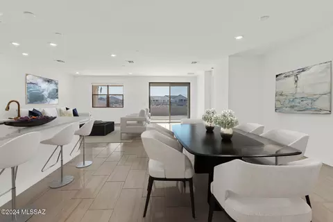 10749 W Larkhill Dr, Marana, AZ 85653