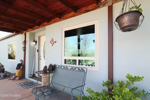 12241 W Ranchettes Dr, Tucson, AZ 85743
