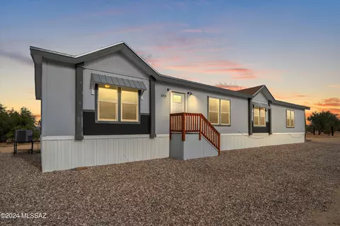 6850 N Sanders Rd, Tucson, AZ 85743
