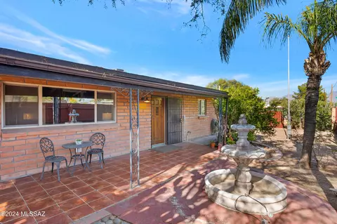 1102 S Alamo Ave, Tucson, AZ 85711