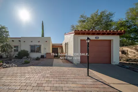 1497 W Calle Mendoza, Green Valley, AZ 85622